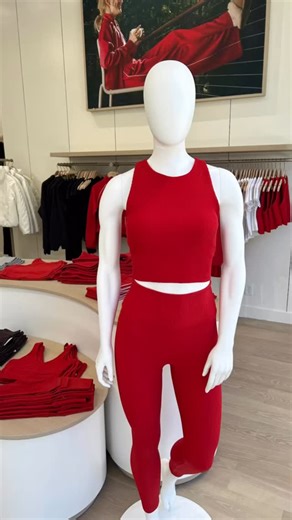 Beyond Yoga has stretched into Texas 🙌 and is now open at CITYCENTRE! We’re celebrating with 20% off for a limited time. Join us on Nov. 13 for the official grand opening!💖 | CITYCENTREHOUSTON