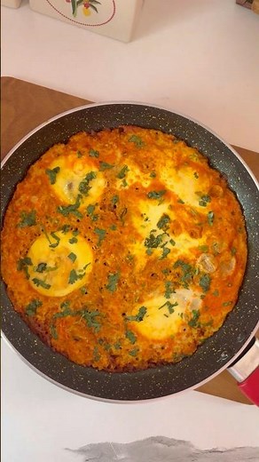 10 Minute Egg Shakshuka 🍳 | Easy Breakfast Idea | #eggrecipe #recipe #food #shorts #meghakirasoi31