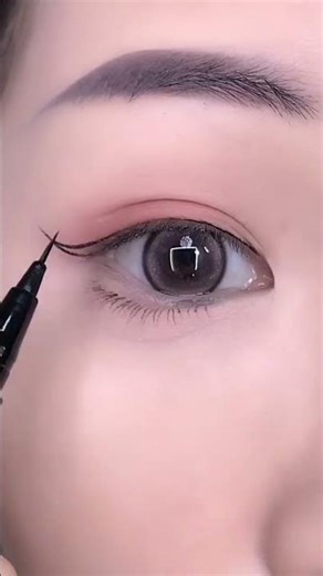 Easy Eyeliner Pencil Tutorial for Beginners | Perfect Sharp & Smooth Eyeliner Look#shorts#eyeliner