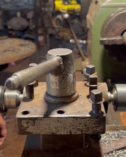How to make key way on Lathe machine 27￼ #manufacturinglatheprocess #freemachining #minilathe