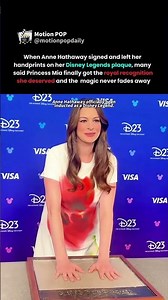 anne hathaway left her handprints on her disney legends plaque #annehathaway #disney