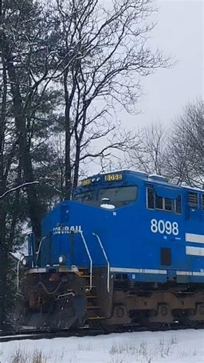 NS 8098 CONRAIL heritage unit leaving Rutherford Yard in the snow