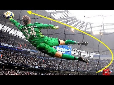【サッカー】キーパーのスーパーセーブでチームを救った瞬間がカッコ良すぎ【スーパープレイ】Soccer Football - Goalkeeper Super Saves