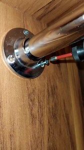 41K views · 391 reactions | Un adaptador angular a 90º resulta muy útil para tener versatilidad a la hora de atornillar. No te olvides de seguir la página  #dewalt #carpinteria #ATORNILLADOR | De Metal y Madera | Facebook