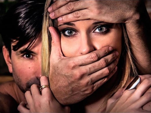 Σώπα, μη μιλάς – Ένα ποίημα του Αζίζ Νεσίν (συγκλονιστικό βίντεο)