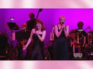 Kate Flannery/ Jane Lynch sing Fiddler on the Roof !