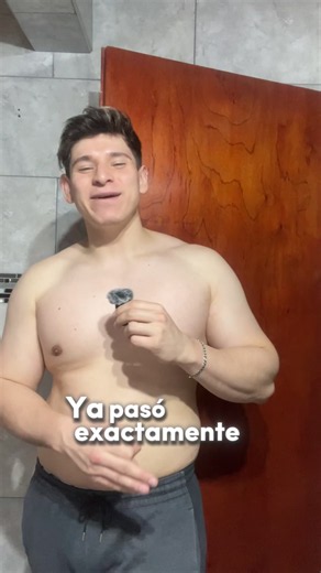 DÍA 7 DEL RETO ZENIT 📉 Peso: 94.55 kg (¡-3.150 kg en una sola semana!). Cerramos la primera etapa de este desafío con una victoria enorme. Pero les aseguro que el cambio más brutal no está en la balanza: mi descanso mejoró un 100% y el estrés mental se desplomó por completo gracias a las caminatas y el entrenamiento. 💡 El mensaje de hoy: Si estás viendo esto y todavía no arrancaste, que sea tu señal. No te rindas y no bajes los brazos. Nunca es tarde para dar ese primer paso hacia tu mejor ver