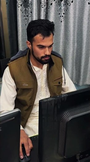 Start Your E Commerce Journey with Ecommerce With Moiz | Enroll Now