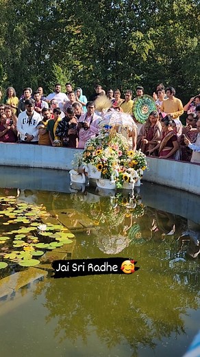 Radhastami Vancouver Canada. Sri Radhika-stava.. This song was sung by Rūpa Gosvāmī. He is the real person, actual person, to understand Rādhā and Kṛṣṇa. So he says: "All glories to Rādhārāṇī." Rādhe jaya jaya mādhava-dayite. "She's so dear to Kṛṣṇa." Kṛṣṇa, everyone is trying to love Kṛṣṇa, but Kṛṣṇa is trying to love somebody. So how great She is. Just try to understand. Everyone, the whole world, the whole universe, all living entities, they are trying to love Kṛṣṇa. Kṛṣṇa-prema. Lord Caitany