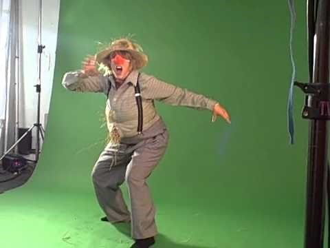 Singing Hands: Dingle Dangle Scarecrow