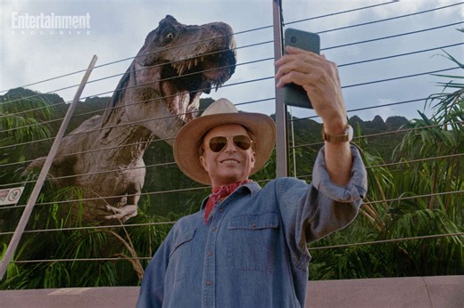 'Jurassic Park' Super Bowl reunion: See Sam Neill, Laura Dern, Jeff Goldblum ad (exclusive)