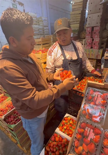 Licuado de fresas: sabor y precio en Central de Abastos