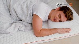 Das Warten auf den PERFEKTEN SCHLAF hat ein Ende! 😴👍 Der OCTAsleep ESSENTIALS Topper hebt deine vorhandene Matratze auf ein völlig neues Schlafniveau. Dein neues Schlafgefühl ist nur einen Klick entfernt: https://bit.ly/OctaSleepEssential | Mediashop TV