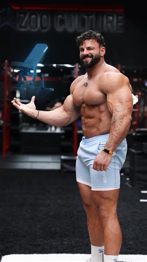 Eric Janicki IFBB Pro on Instagram: "For triceps, my go to S tier movement is always going to be the bench supported pushdown ✅ better bracing ✅ better force curve ✅ more tension out of stretched phase ✅ balance isn’t the limiter Make sure to try it out #triceps #arms #workout #bodybuilding #fitness"
