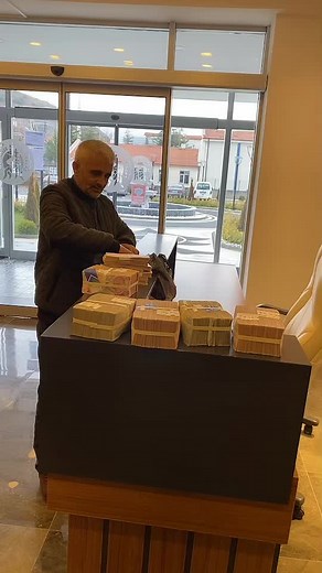 Exploring High Denomination Banknotes in Currency Exchange