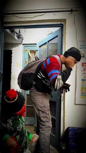 Valentine's Day Surprise 🤩🤩🤣🤣#valentinesday #surprise #youtubeshorts #shortvideo #trendingshorts