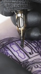 137K views · 1.9K reactions | Lining tips from Clara Sinclair ✔️ Watch her full tattoo tutorial now over on our YouTube channel to check out how she created this awesome R2-D2 piece! #killerink #killerinktattoo #killerinktattoosupplies #tattoo #tattooing #tutorial #filigreetattoo #starwarstattoo | Killer Ink Tattoo | Facebook