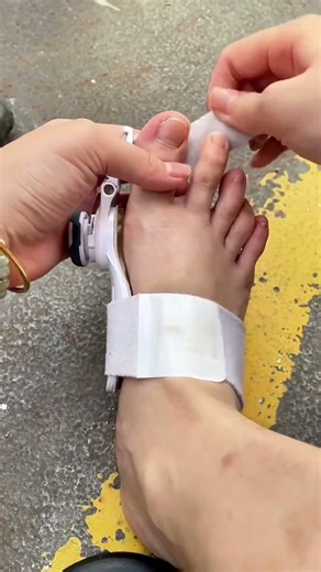 Adjustable Foot Care Big Toe Straightener 📌 If you've been ignoring it, this is your wake up call.