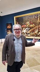 La naturaleza muerta como espacio de libertad creativa, con Mathias Énard Vídeo en directo con el escritor Mathias Énard sobre los bodegones barrocos como espacio de libertad creativa, desde la sala 82 del Museo del Prado Mathias Énard, galardonado con el prestigioso Premio Goncourt en 2015 por su novela “Brújula”, forma parte del programa de residencias literarias “Escribir el Prado", organizado por el Museo del Prado y la Loewe Foundation en colaboración con la revista Granta Magazine en españ