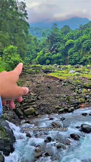 Bahaya ngga ya temen” ? #explorepekalongan #pekalongan #wisatapekalongan #petungkriyono #wisatadesa