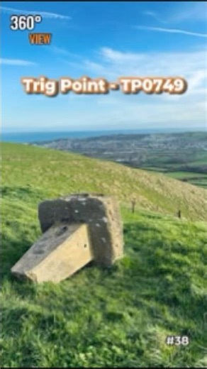 360° View of Coringdon Trig Point TP0749 | Light-Hearted Trig Point Adventure #trigbagging #360views