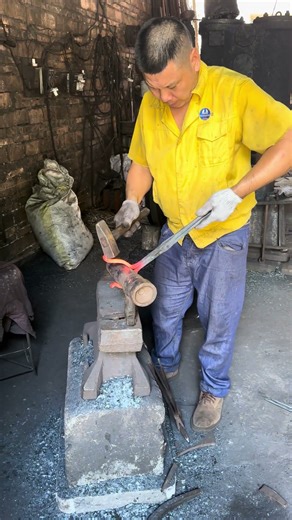 Circumstella round dog’s clamping and molding of the clip# Sheng Bang blacksmith’s shop