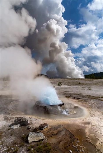 Yellowstone Geyser Erupts: Nature's Majestic Display