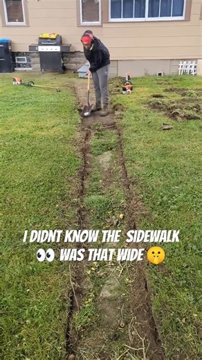 771K views · 1.2K reactions | Sidewalk Was WIDER Than Expected! #landscaping #edging #grassmastermatt #shorts-000 | Mini Lawncare | Facebook