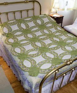 Heirloom Wedding Ring Quilt