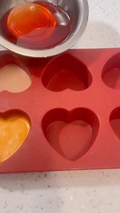 🌈 Colourful is an understatement for this gorgeous lotion bar recipe! 😍✨ 💬 Click the link below to make your own! https://formulabotanica.com/how-to-make-lotion-bars/ These lotion bars are packed with vibrant colours and stunning botanicals 🌸💚🧼 Here’s a Quick Look at the formulation 👀 Ingredients Shea butterMango butter Vanilla butter Castor oil Sunflower seed wax Candelilla wax Carnauba wax Alkanet root powder Sweet almond oil Lavender essential oil Tocopherol (vitamin E) Method Melt the