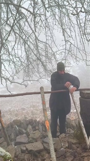 121K views · 911 reactions | Solo bushcraft during winter, practice survival skills before SHTF. #bushcraftsurvival #bushcraft #bushcraftskills #survivalskills | Alaska Prepper | Facebook