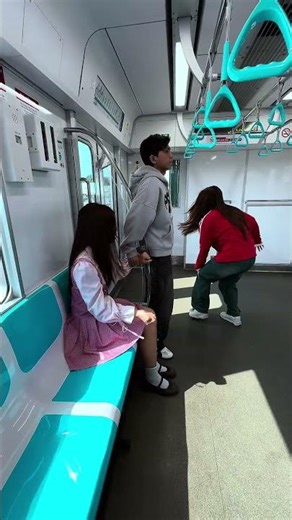 NY - A split-second rescue #hoany #kindness #respect