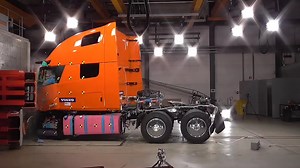 Semi Truck Crash Tests Are Terrifyingly Satisfying To Watch - Jalopnik