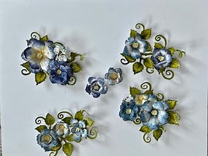 STAMPERIA ROMANTIC GARDEN HOUSE FLOWER TUTORIAL -SHELLIE GEIGLE - JS HOBBIES AND CRAFTS