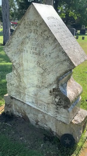 Grave Stone Cleaning Tips for Independence Day