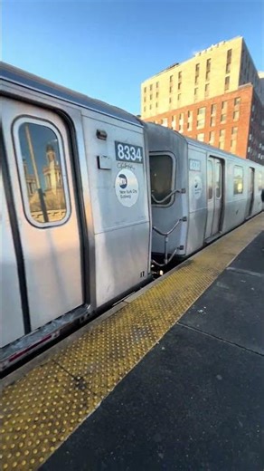 MTA R160 J TRAIN APPROACHING CRESCENT ST STATION￼