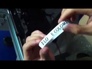 How to use the silk screen printer to print on silicone wristband