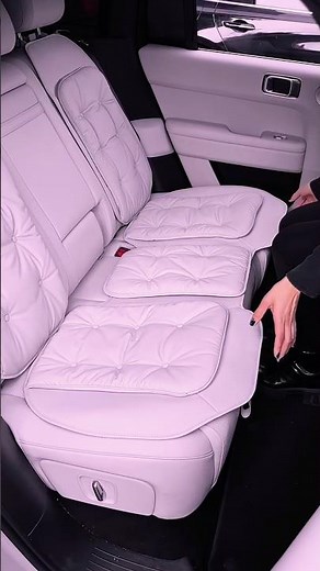 I'm such a good shopper! This three-layer quilted bathrobe is the perfect base for you to beat