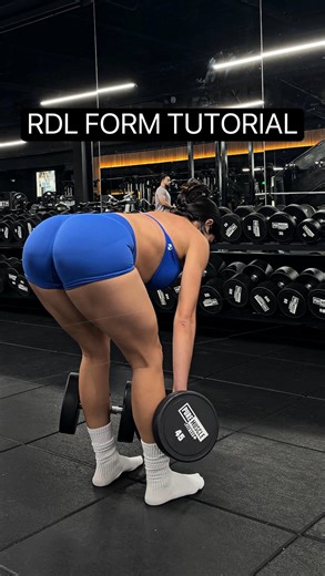 Jenna Christine Ferreira on Instagram: "Let’s get those RDL’s right! Here’s an in depth form tutorial for you ❤️ Common RDL mistakes include turning it into a squat, letting the weight drift away from the legs, or lowering past the point where the spine stays neutral. Focus on pushing the hips back and turning the glutes up, keeping the weight close, and stopping the descent once your hips stop moving back. Keep the tension in your hamstrings and glutes! Tension is lost at the bottom when the ra
