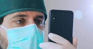 Telephone Consultation Between Doctor and Patient