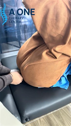 Coccyx pain fix #chiropractor #painrehabb #backpainrelief