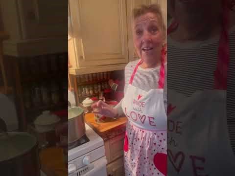 Fresh tomato basil sauce