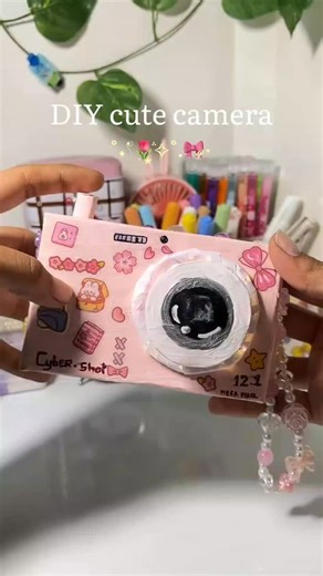 DIY CRAFTS on Instagram: "Diy cute camera #diy #trending #diygifts #reelsinstagram #diycrafts"