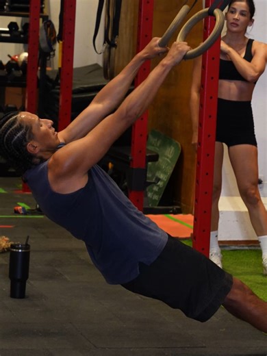 ¡Clase gratuita de CrossFit! 💪 Comienza el año con nuevas metas y entrenando en un box con coaches certificados. 📅 Cita: 31 de enero, no te la pierdas. 📲 Contáctanos: 69985552 📍 Miraflores: Av. Argentina Nro. 1996, frente al canal ATB. 📍 Calacoto: Calle 22 de Calacoto, entre Gabino Villanueva y Gral. Inofuentes. #Crossfit #3640 #Fitness #lapaz_bolivia🇧🇴