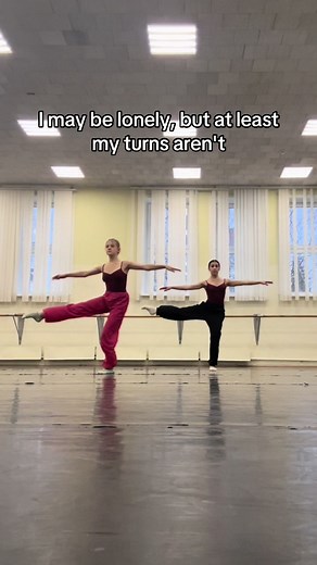 (I'm wearing black pants 🫶🏻) @pidrola🎀 #balletdancer #ballet #dance #contemporary #балет #балерина #танцор #танцы #спорт #balletcore #pointshoes #современка #piruet #studio #balletstudio #balletclass #balletgirl #dancestudio #dancer #contemporaryart #ballettrend #ballettok #dancetok #вращения
