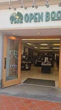 Join me walking through an Indie, COZY yet MODERN Bookstore 📚✧˖°📖
