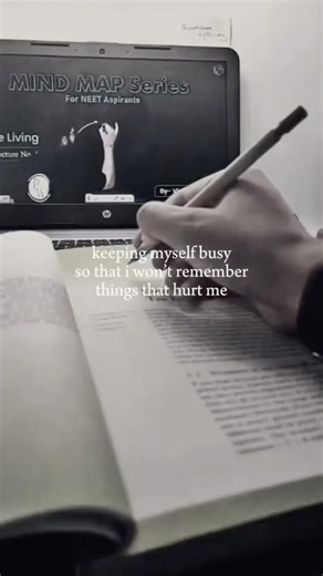 Kepping myself busy so that ☠️#motivation #inspireneet #studyadvice #jeebatch #upsc #subscribe