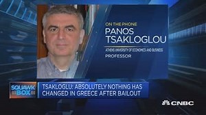 Greece cannot continue with the current investment levels: Professor