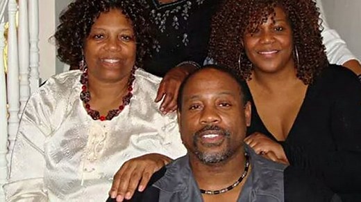 Kevin Davis's sister: 'They didn't allow us to see him in the hospital' – video