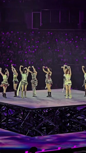 “FANCY” by TWICE, live on the Bangkok stage. #twice #thisisfor #kpop #concert